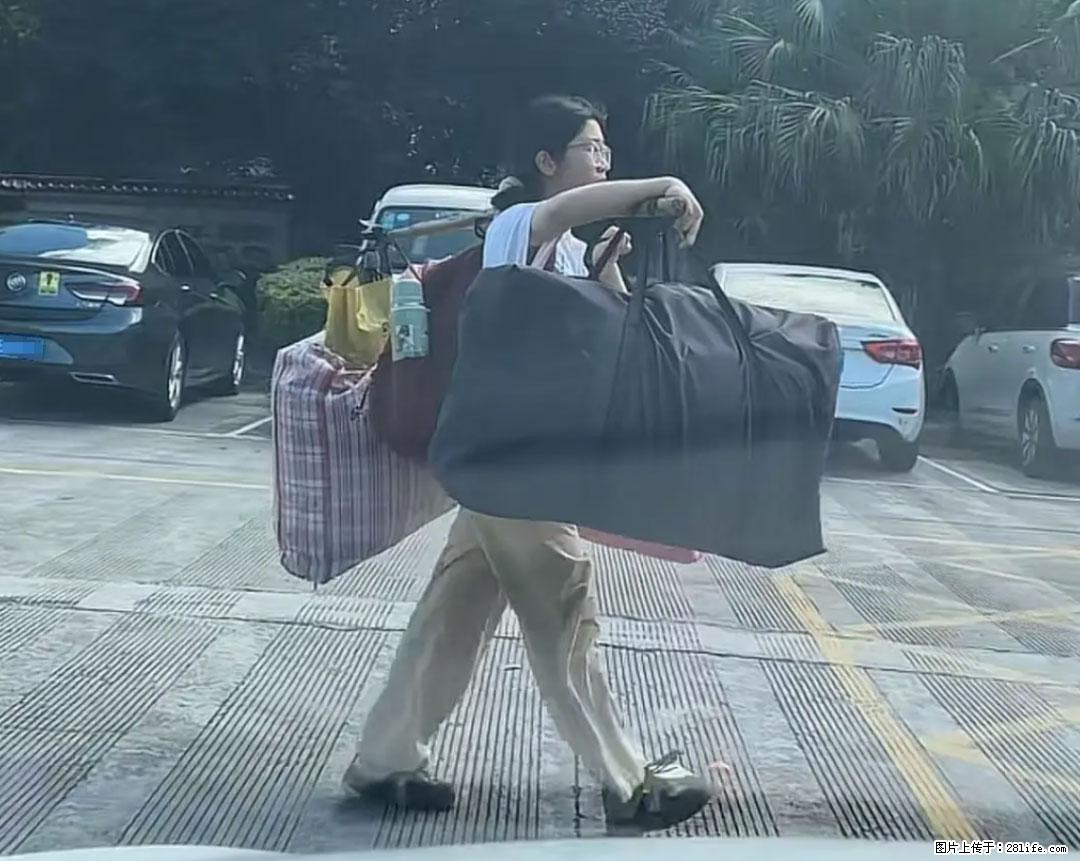 全网追的“扁担女孩”，找了一份暑假工，时薪12元 - 金华生活资讯 - 金华28生活网 jh.28life.net